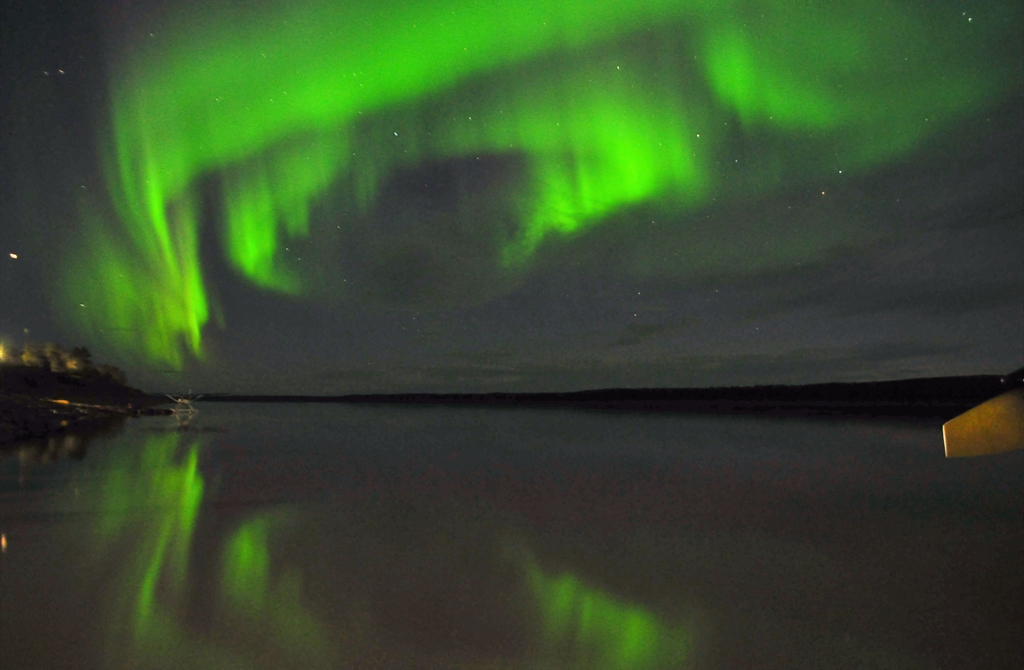 Fort Simpson, Canada, Aurora boreală